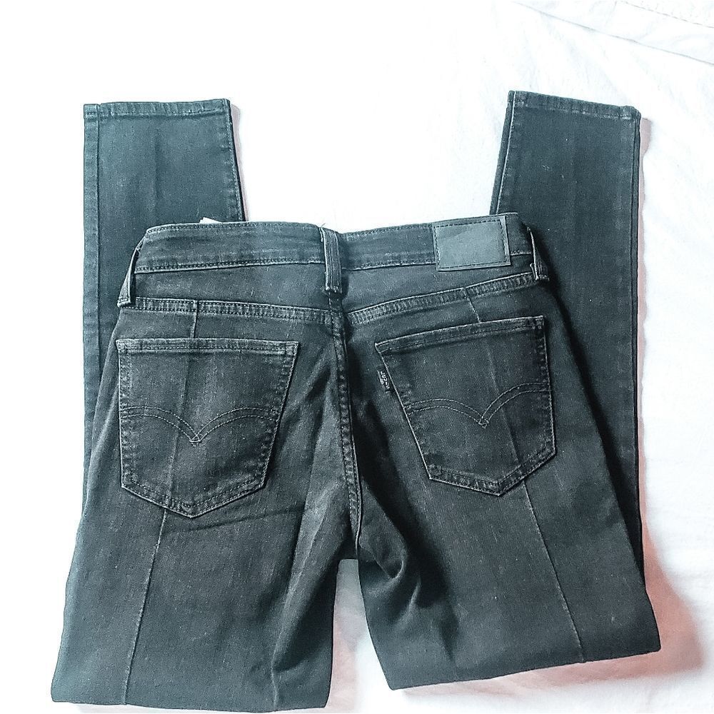 Levi’s 711 Jeans - Picture 3 of 7